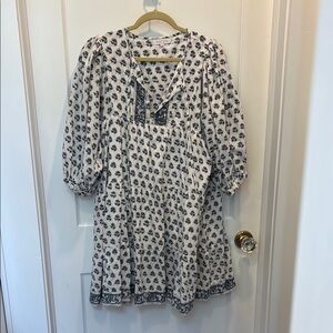 Marea White and Blue Floral Mini Dress